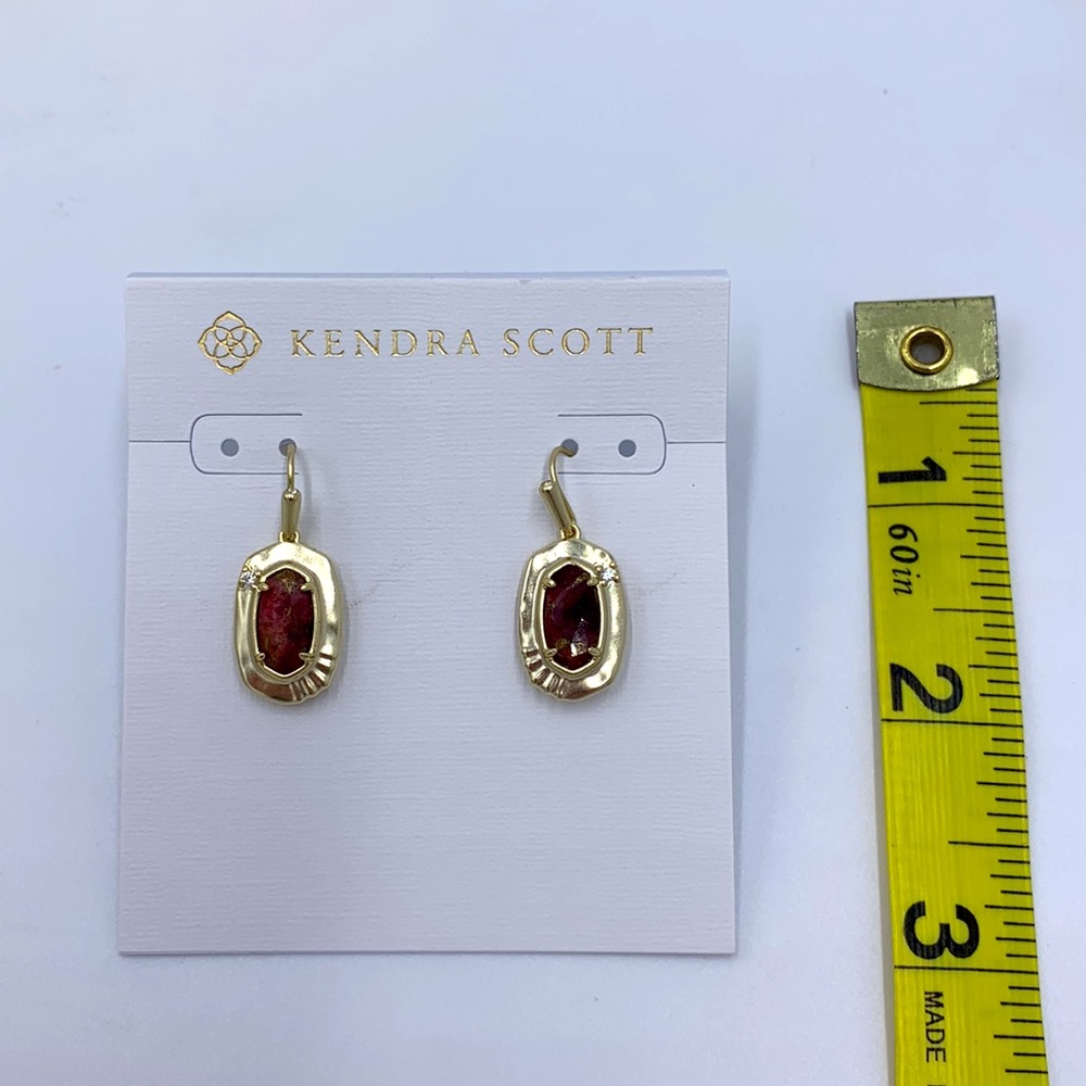 Kendra Scott Anna Necklace and Small Drop Earrings Set in Maroon Jade - Picture 10 of 11